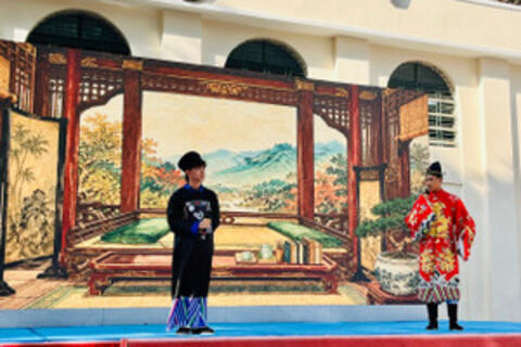 <a href="/giao-duc" title="Giáo dục" rel="dofollow">Giáo dục</a>