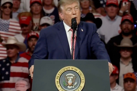 Ông Trump công bố gói cứu trợ 8 tỷ USD cho nông dân trong sự kiện tranh cử