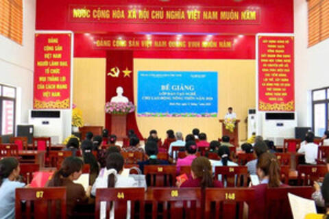 Hỗ trợ học nghề giúp người dân nâng cao thu nhập, ổn định cuộc sống