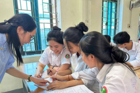 <a href="/giao-duc" title="Giáo dục" rel="dofollow">Giáo dục</a>
