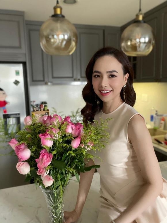 Khám phá không gian sống sang trọng của Đinh Ngọc Diệp và ông xã Victor Vũ - Ảnh 9.