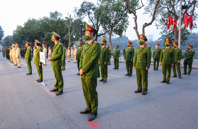 Không để bất kỳ người dân nào không được về ăn tết với gia đình do thiếu phương tiện vận tải - Ảnh 4.