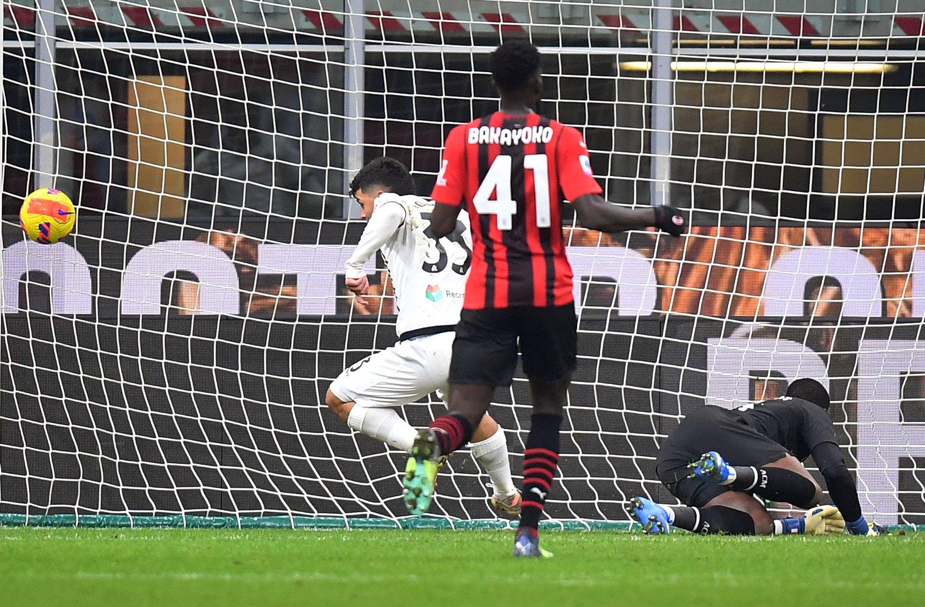 Milan thua Spezia ảnh 6