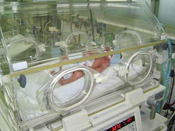 Trời lạnh, để con không bị ốm, bố mẹ nên tránh các sai lầm này, hai điều cuối đặc biệt quan trọng - Ảnh 1.