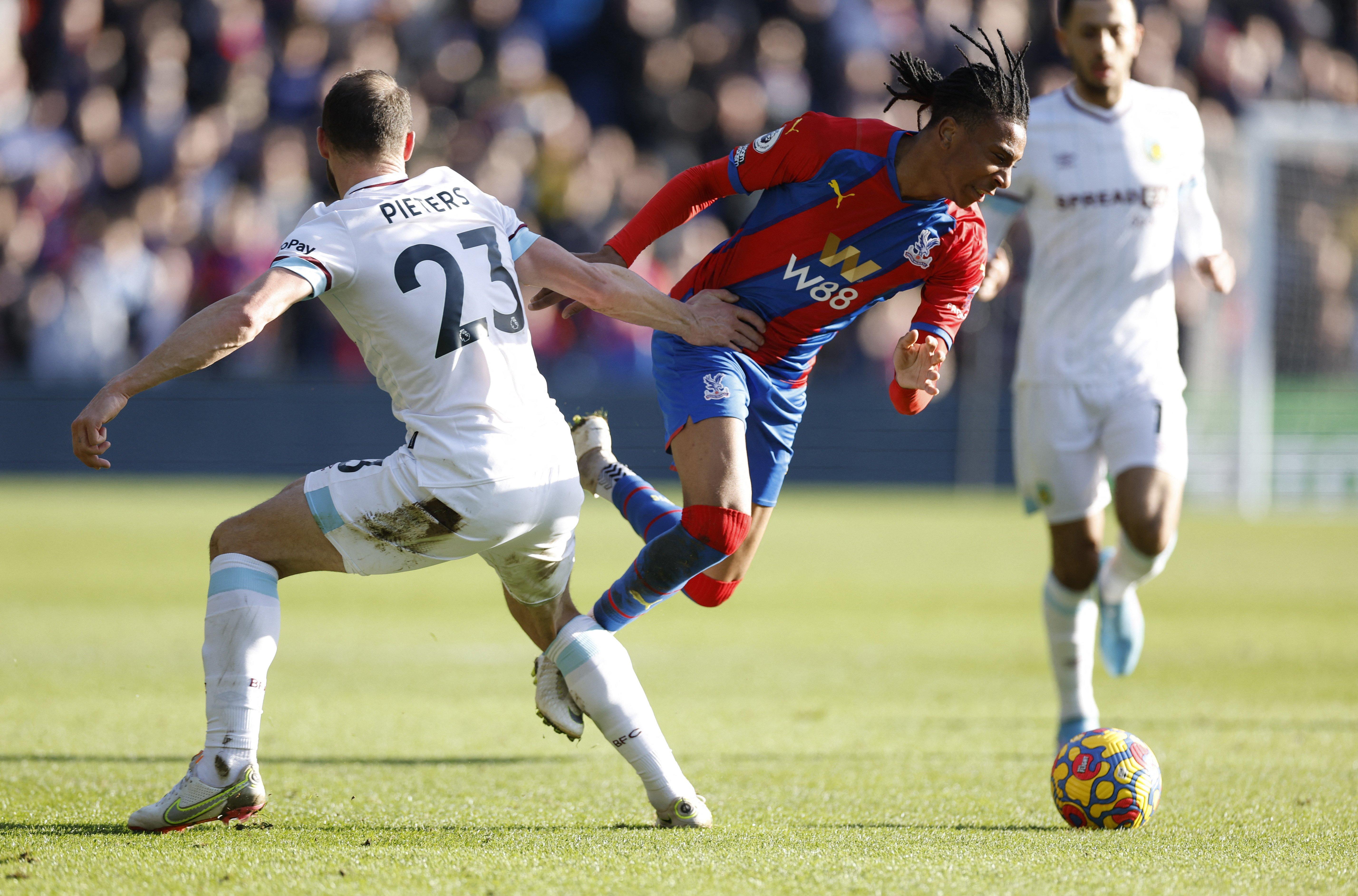 Đội hình hay nhất vòng 27 Premier League ảnh 4