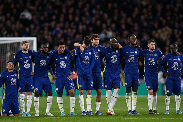 Chelsea đối diện hàng loạt hệ lụy từ lệnh trừng phạt Abramovich (Ảnh: Getty)