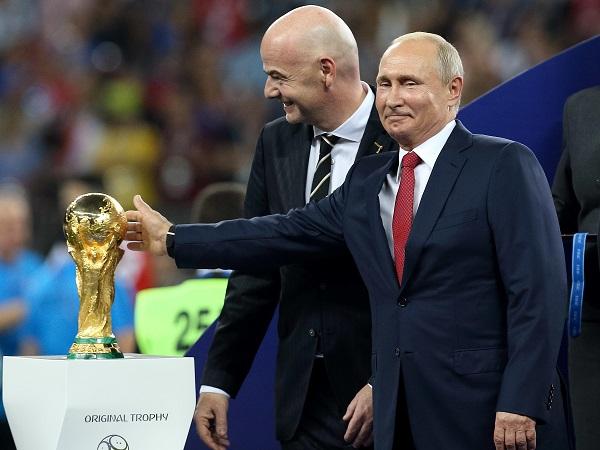 Chủ tịch FIFA Gianni Infantino và Tổng thống Nga Vladimir Putin