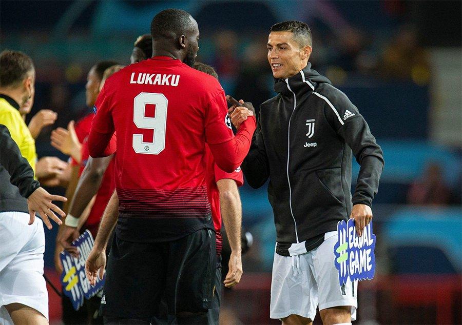 Lukaku và Ronaldo từng nhiều lần đối đầu khi cả hai còn chơi tại Serie A. Mùa này, họ cùng chuyển về Ngoại hạng Anh.