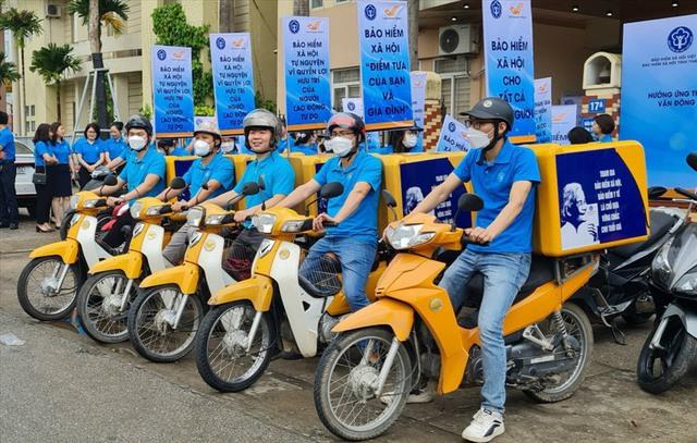 Ra quân hưởng ứng Tháng vận động triển khai bảo hiểm xã hội toàn dân - Ảnh 1.