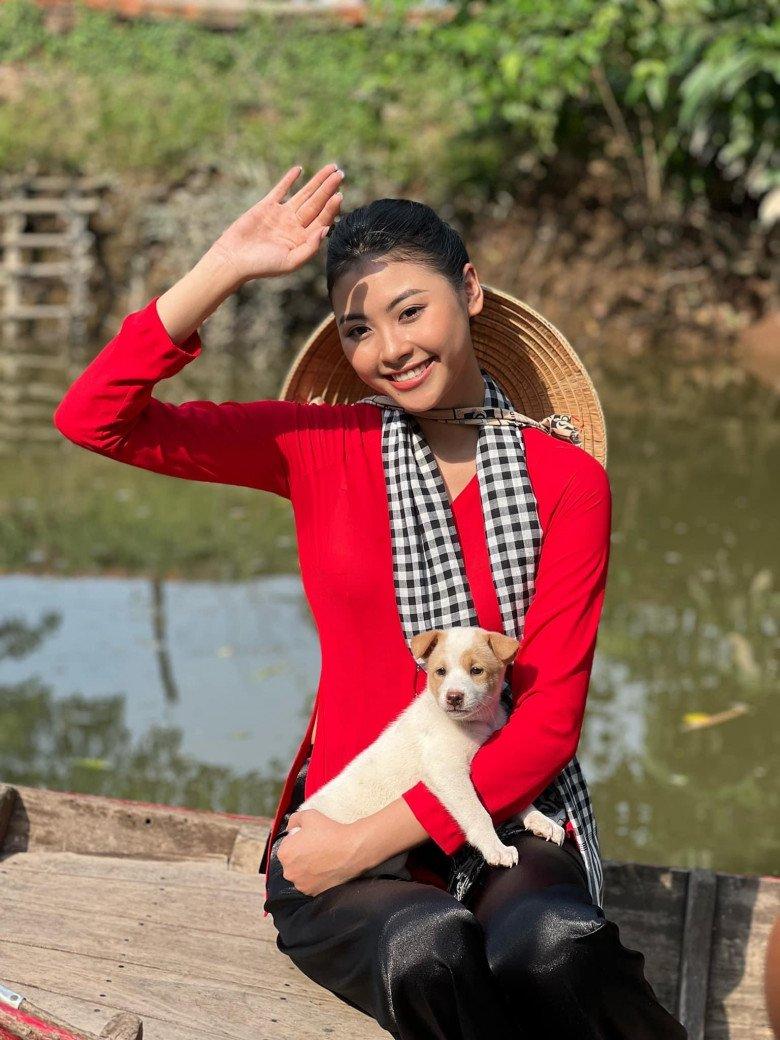 Xinh đẹp hoàn hảo nhưng đây là cô gái mãi chưa chạm được chiếc vương miện hoa hậu - Ảnh 3. Xinh đẹp hoàn hảo nhưng đây là cô gái mãi chưa chạm được chiếc vương miện hoa hậu - Ảnh 3.