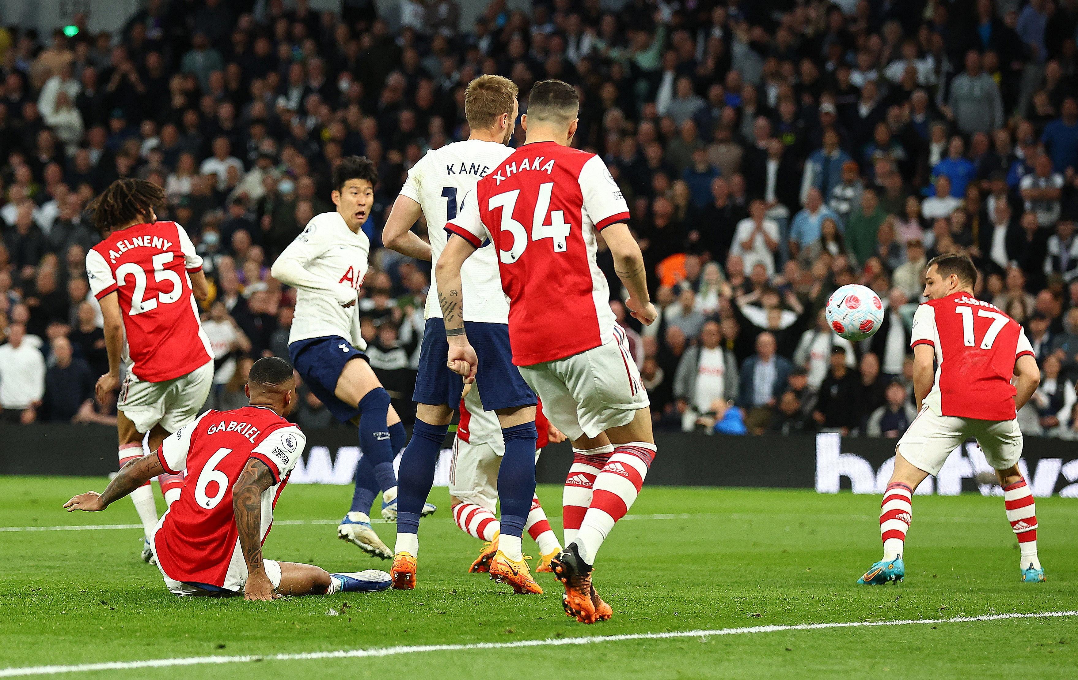 Arsenal dau Tottenham anh 7