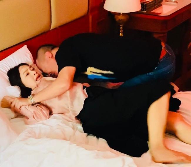 Thương Ngày Nắng Về tận cùng bi kịch: Khánh bị bồ của chị chồng làm nhục, mẹ chồng còn mắng "tởm" - Ảnh 1.