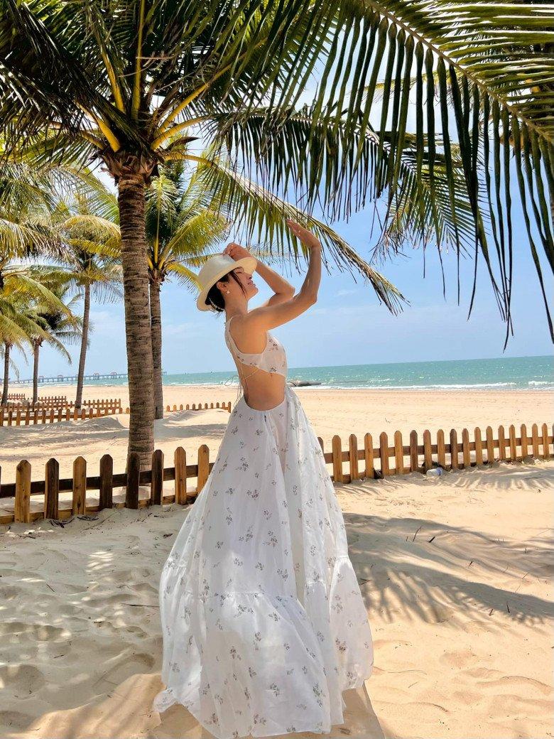 Phương Trinh Jolie khoe mặt mộc đi tập yoga nhưng điểm trên cơ thể lại gây chú ý - Ảnh 3. Phương Trinh Jolie khoe mặt mộc đi tập yoga nhưng điểm trên cơ thể lại gây chú ý - Ảnh 3.