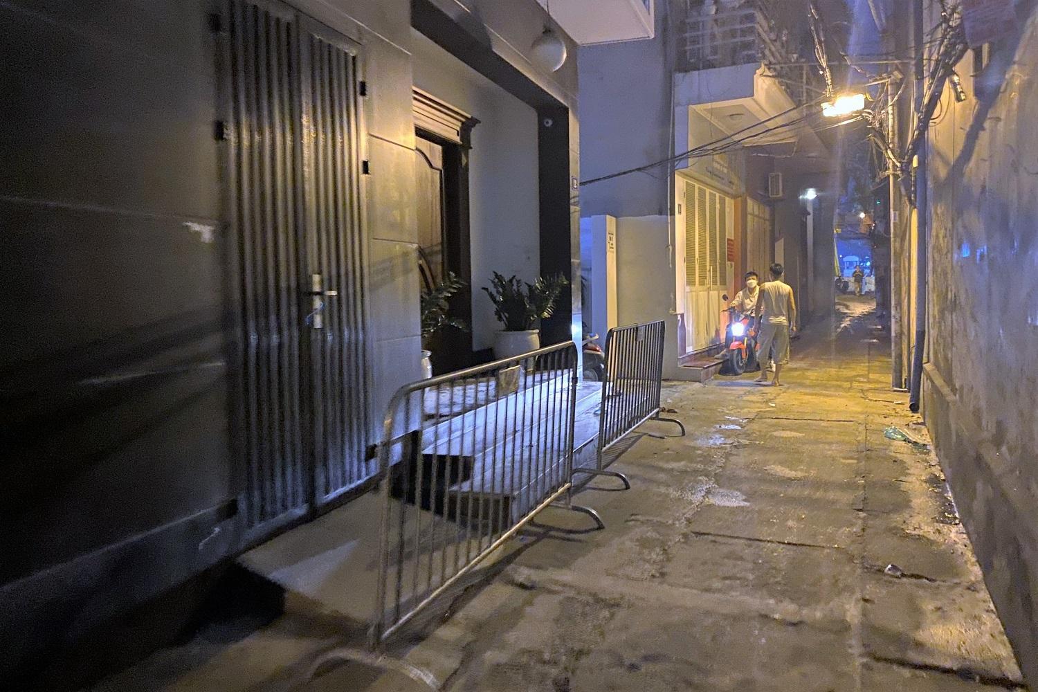 Thông tin mới nhất vụ rơi thang máy, hai người tử vong ở Hà Nội: Xác định nguyên nhân ban đầu - Ảnh 2.