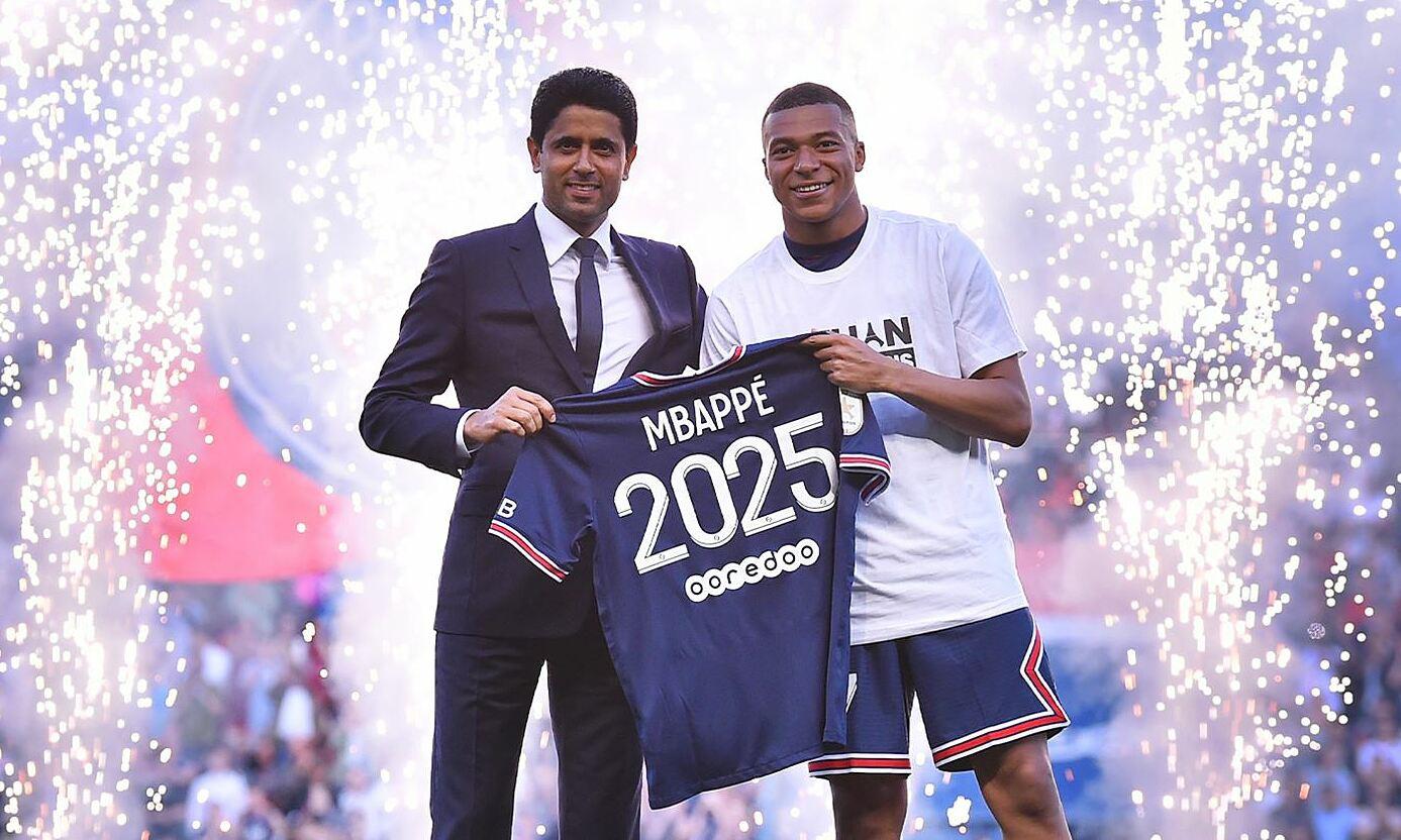 Mbappe chọn ở lại PSG. Quyết định này của tiền đạo người Pháp khiến tất cả ngỡ ngàng.