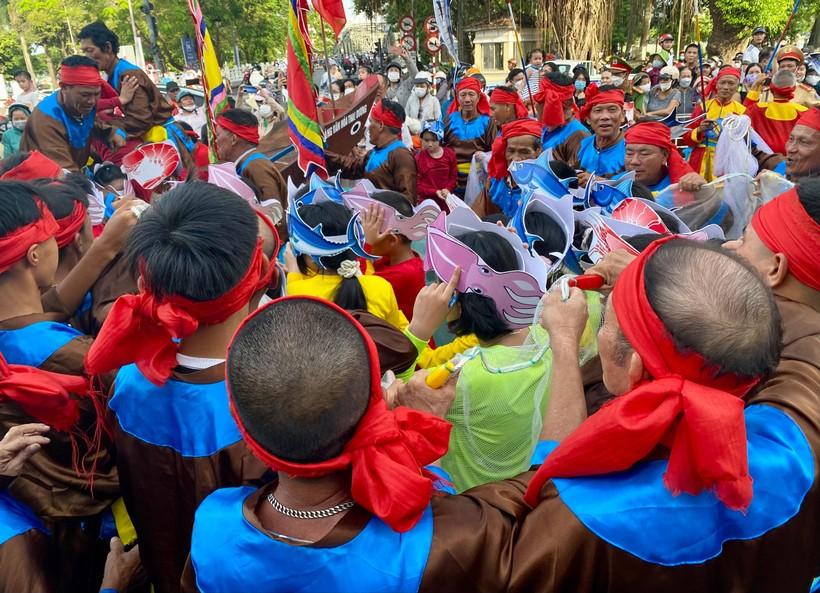 Rộn ràng Lễ hội đường phố đa sắc màu tại Festival Huế 2022 ảnh 13