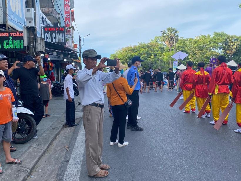 Rộn ràng Lễ hội đường phố đa sắc màu tại Festival Huế 2022 ảnh 17