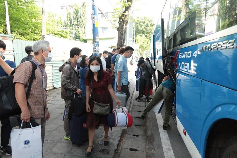 Trường ĐH Luật TP.HCM: 50 cán bộ, giảng viên lên đường làm nhiệm vụ tại kỳ thi tốt nghiệp THPT ảnh 1
