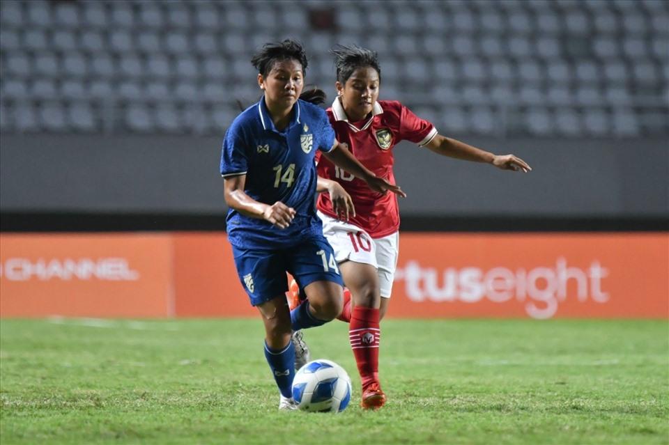 U18 nữ Thái Lan và U18 nữ Việt Nam sẽ là hai đại diện bảng A tại vòng bán kết U18 nữ Đông Nam Á 2022. Ảnh: FAT.