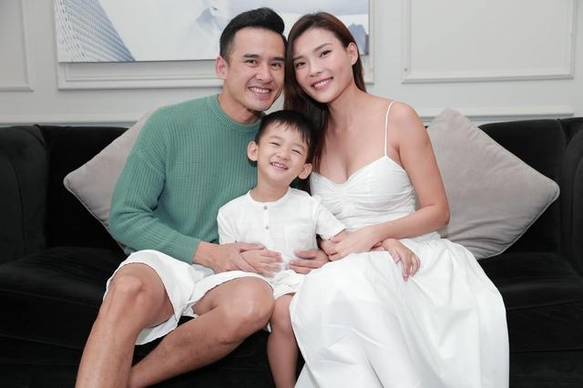 Lương Thế Thành bị đồn ngoại tình với đàn em, Thúy Diễm khẳng định 'luôn sáng suốt giữa những đồn đoán' - Ảnh 3.