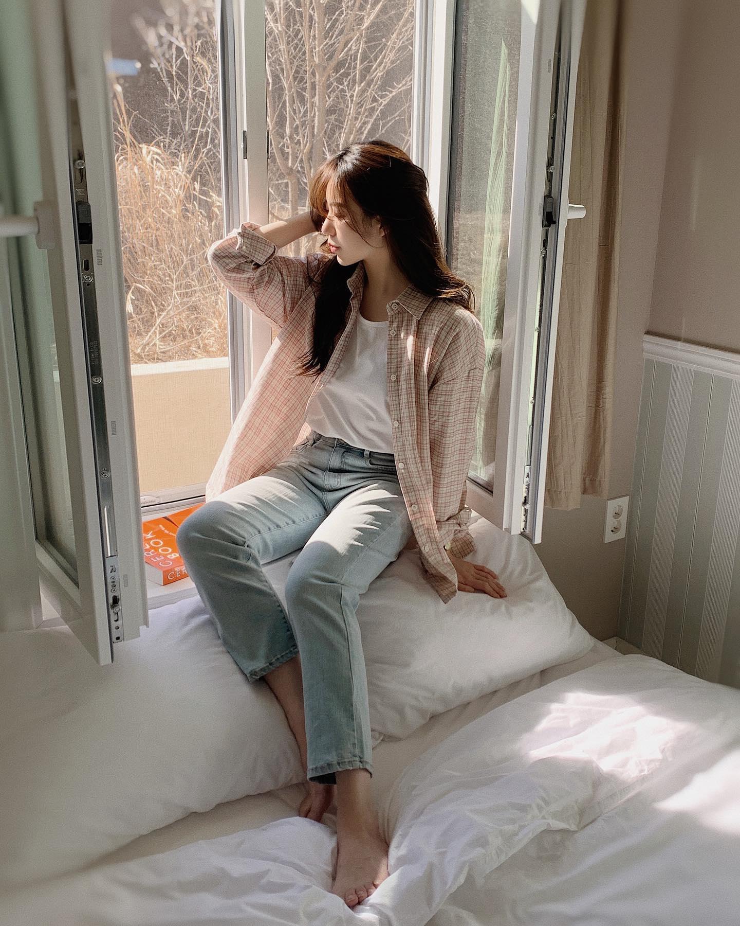 10 cách diện áo sơ mi họa tiết trẻ trung, sang chảnh chứ không "sến" - Ảnh 7. 10 cách diện áo sơ mi họa tiết trẻ trung, sang chảnh chứ không "sến" - Ảnh 7.