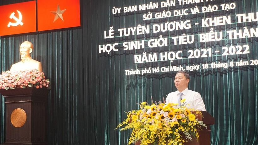 Tuyên dương học sinh giỏi tiêu biểu TPHCM năm học 2021-2022 ảnh 1