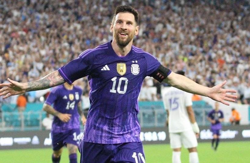 Messi chưa chốt tương lai với PSG.