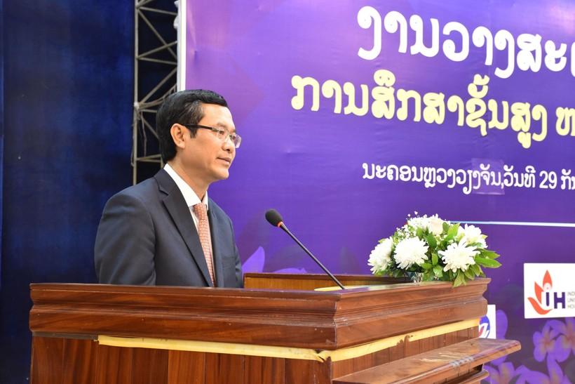 Triển lãm giáo dục đại học Việt Nam tại Lào  ảnh 1