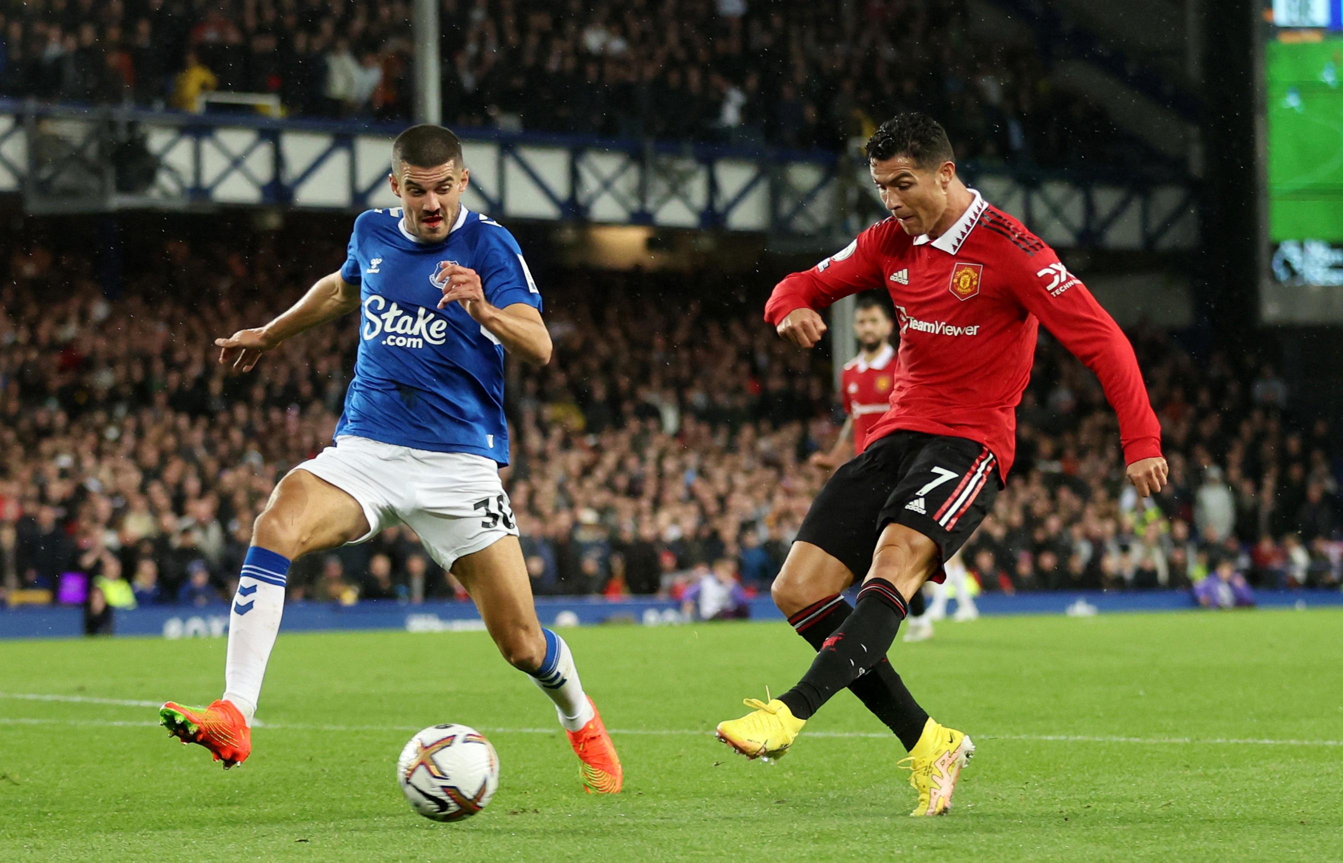 Ronaldo giải cơn khát bàn thắng tại Premier League sau 7 lần ra sân.