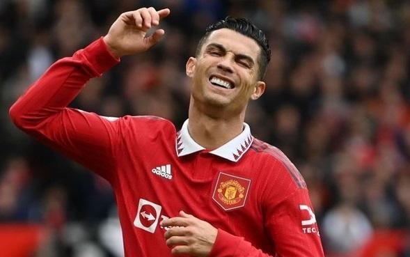 Ronaldo được đồn đoán sắp rời Man United.