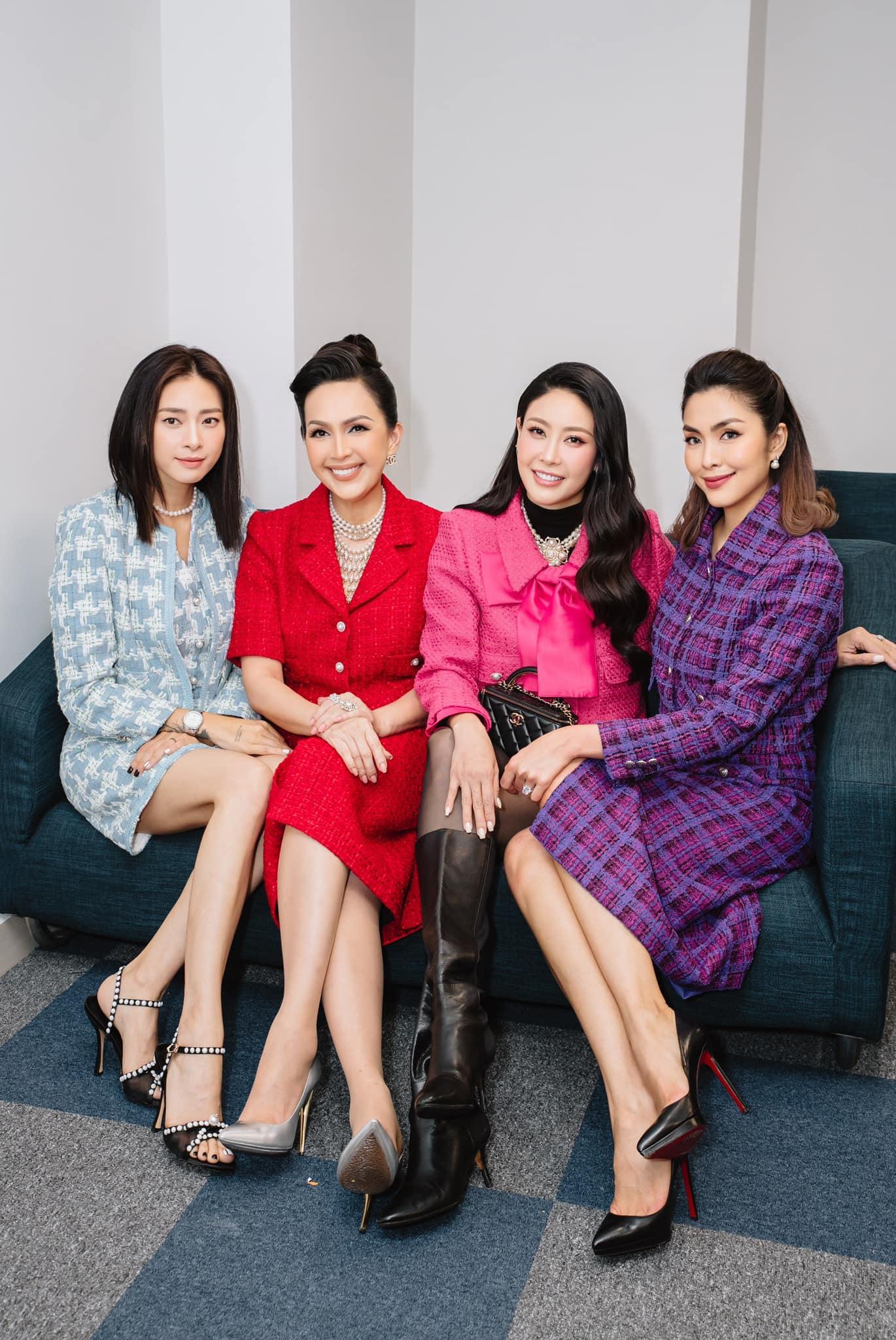 4 mỹ nhân Việt chung khung hình: Nhan sắc mặn mà, có một điểm chung đáng ngưỡng mộ  - Ảnh 1.
