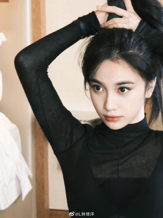Nàng thơ sinh năm 2000 của Trương Nghệ Mưu là hot girl học viện điện ảnh - 7