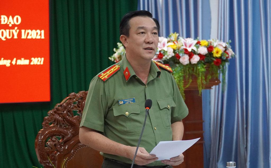 Cung thieu tuong Bui Be Tu…nhung Giam doc Cong an nao bi ky luat?-Hinh-7