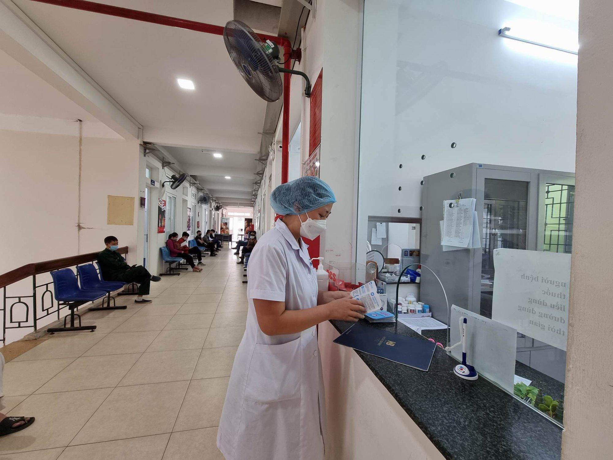 Hết lòng giúp sản phụ nhiễm HIV sinh con an toàn - Ảnh 1. Hết lòng giúp sản phụ nhiễm HIV sinh con an toàn - Ảnh 1.