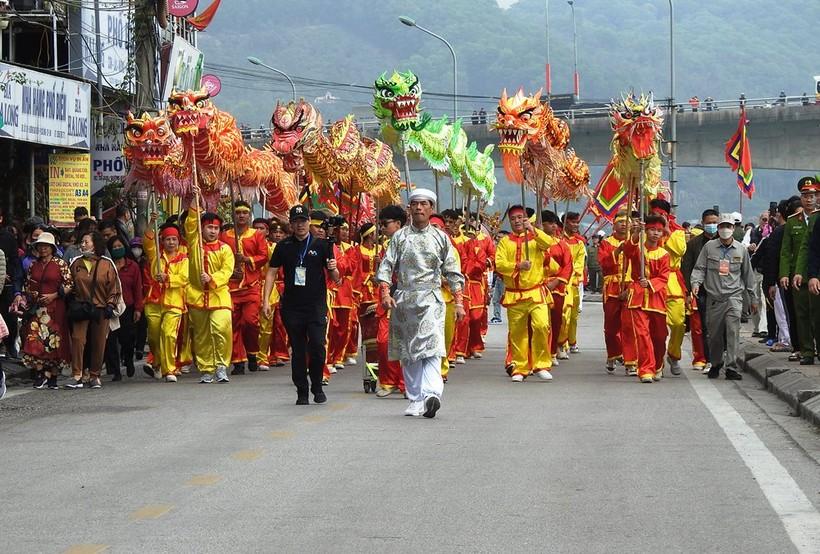 Quảng Ninh khai hội đền Cửa Ông ảnh 3