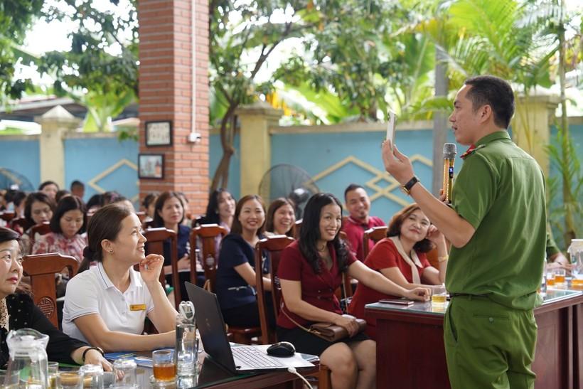 Rèn kỹ năng thoát hiểm cho trẻ mầm non khi có cháy ảnh 2