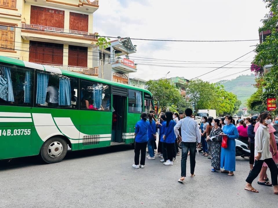 Kỳ thi tuyển sinh lớp 10 tại Quảng Ninh: Đề thi ngữ văn 'dễ thở' hơn năm trước - Ảnh 7.