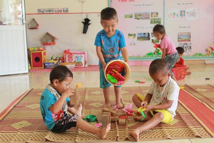 Chú trọng phát triển giáo dục mầm non cho học sinh DTTS ảnh 1