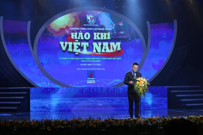 Khắc sâu, tưởng nhớ và tri ân thế hệ đi trước thông qua chương trình giao lưu nghệ thuật ‘Hào khí Việt Nam’ ảnh 2