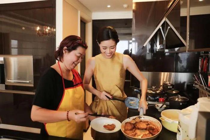 2 ngôi nhà của Hoa hậu Hoàn vũ Việt Nam Khánh Vân: 1 có view rất đẹp ở Bình Thạnh, 1 ấm áp cùng cha mẹ - Ảnh 4.