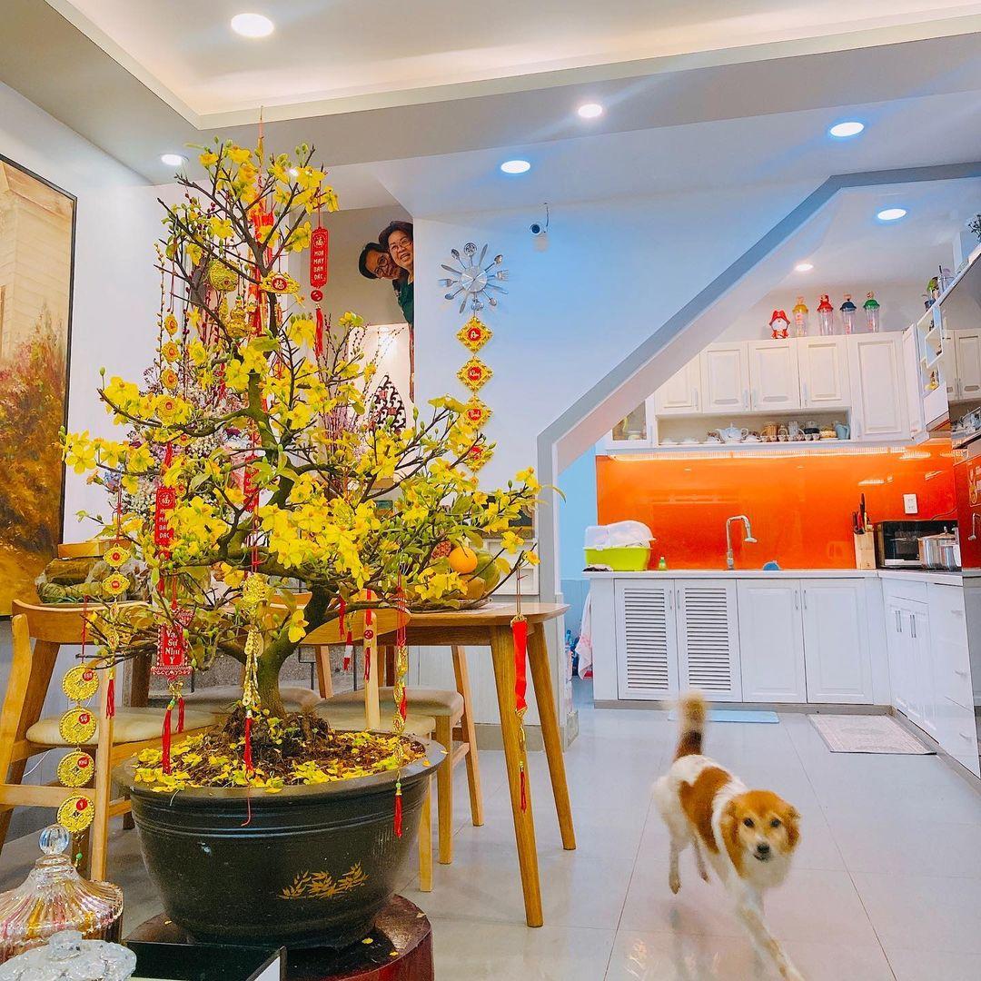 2 ngôi nhà của Hoa hậu Hoàn vũ Việt Nam Khánh Vân: 1 có view rất đẹp ở Bình Thạnh, 1 ấm áp cùng cha mẹ - Ảnh 15.