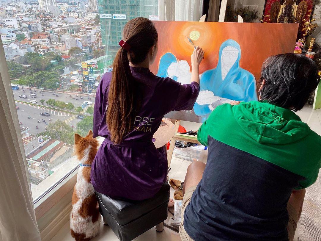 2 ngôi nhà của Hoa hậu Hoàn vũ Việt Nam Khánh Vân: 1 có view rất đẹp ở Bình Thạnh, 1 ấm áp cùng cha mẹ - Ảnh 10.