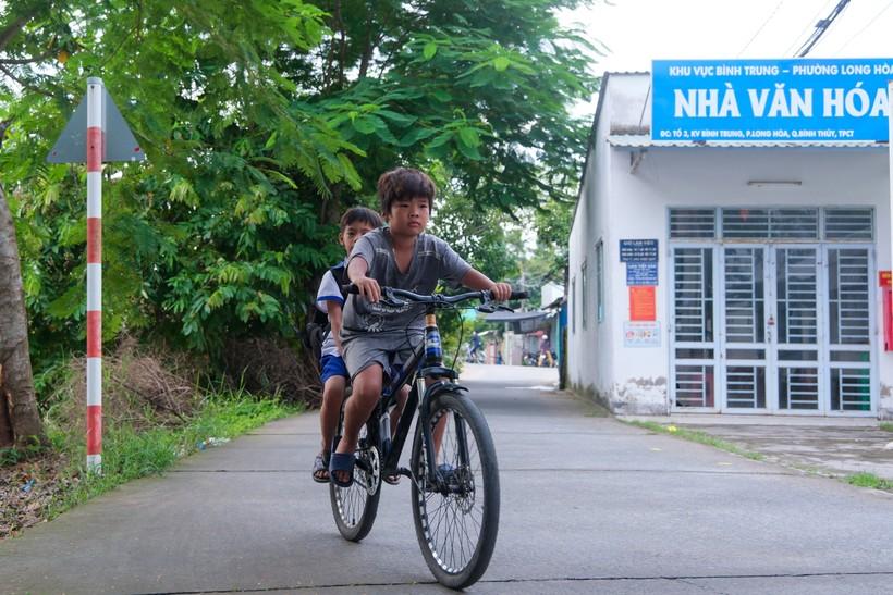 Ngày tựu trường ấm áp 'không sân khấu' của trường vùng ven ảnh 2