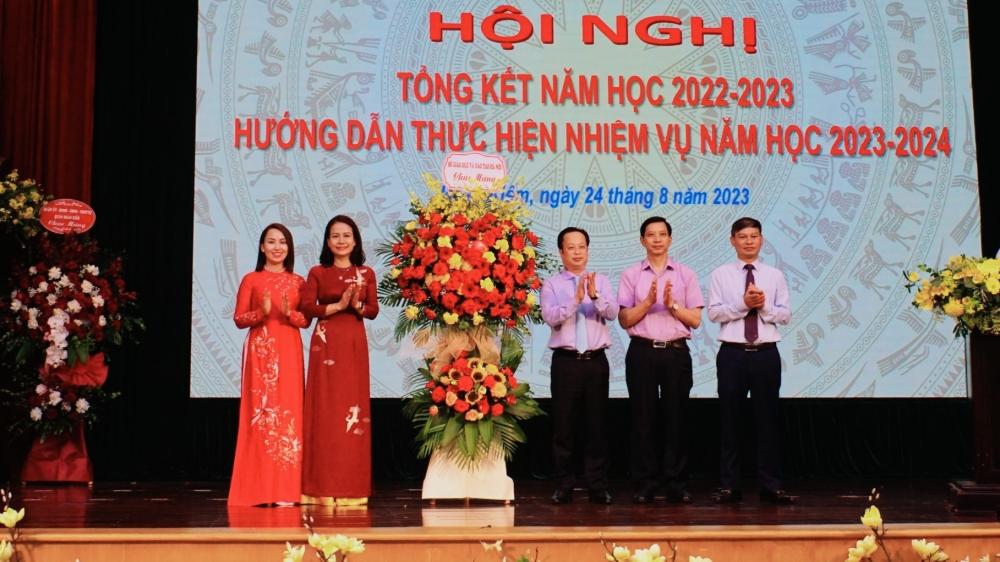 Quận Hoàn Kiếm - Lá cờ đầu GD&amp;ĐT Thủ đô