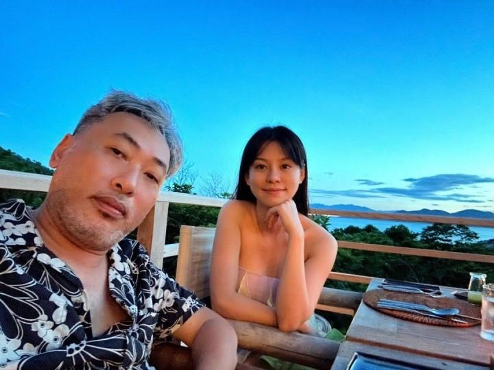 Bùi Lan Hương: Ngày càng gợi cảm, không ngại tình tứ bên Nguyễn Quang Dũng - Ảnh 4.