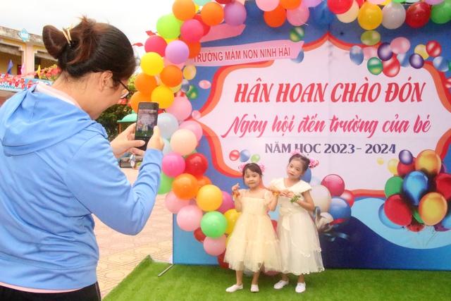 Trẻ mầm non Hải Dương và gần 500 nghìn học sinh Hải Phòng háo hức, phấn khởi trong ngày khai giảng - Ảnh 6.