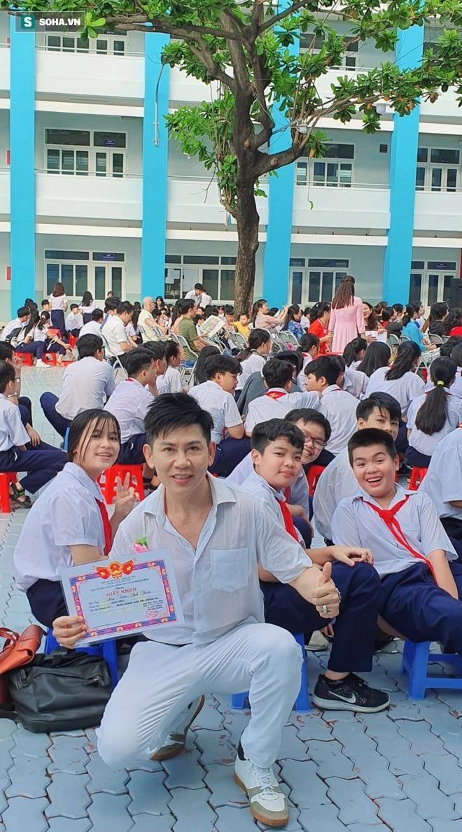 Ngôi sao Mưa Bụi nhận cát-xê 20 chỉ vàng 1 bài hát, U60: Không lập gia đình, làm thầy giáo dạy Toán - Ảnh 3.