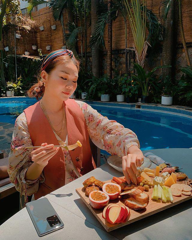 Phủ nhận ăn kiêng, Thanh Hằng khoe bữa trưa khổng lồ, để lộ bí quyết ăn hoài không béo - Ảnh 6. Phủ nhận ăn kiêng, Thanh Hằng khoe bữa trưa khổng lồ, để lộ bí quyết ăn hoài không béo - Ảnh 6.