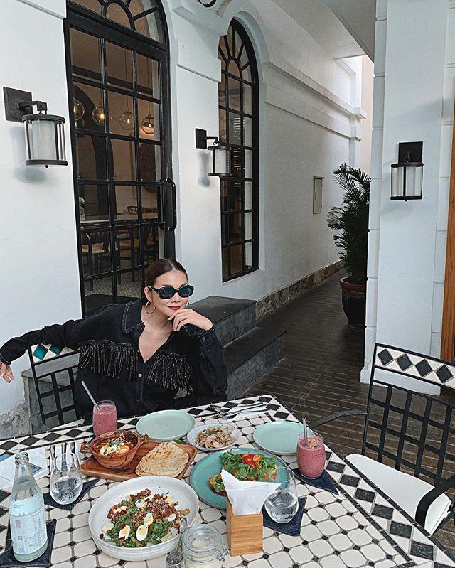 Phủ nhận ăn kiêng, Thanh Hằng khoe bữa trưa khổng lồ, để lộ bí quyết ăn hoài không béo - Ảnh 10. Phủ nhận ăn kiêng, Thanh Hằng khoe bữa trưa khổng lồ, để lộ bí quyết ăn hoài không béo - Ảnh 10.