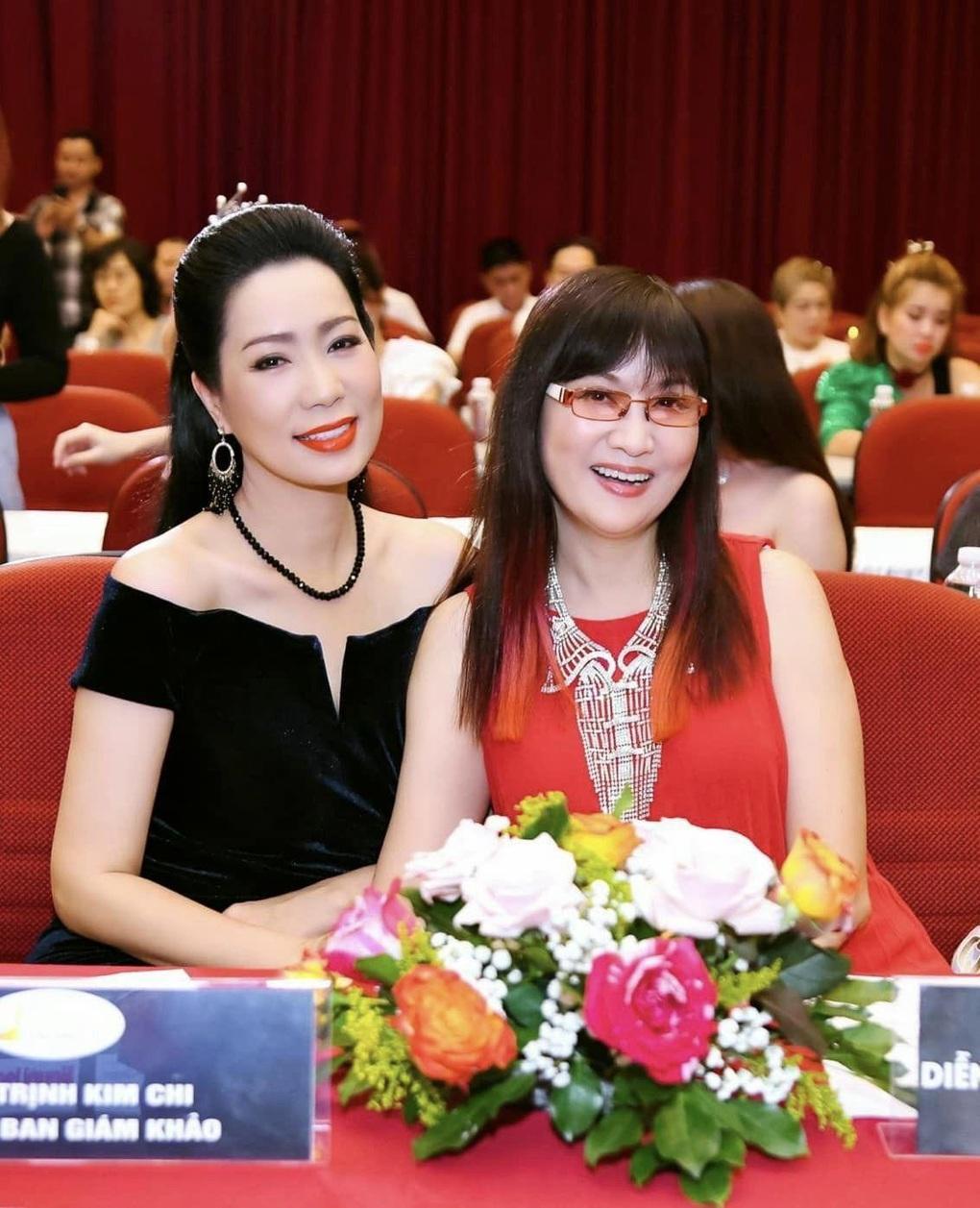 Á hậu duy nhất được xét NSND: Từng sống ở Mỹ 2 năm, được chồng yêu chiều - Ảnh 4.